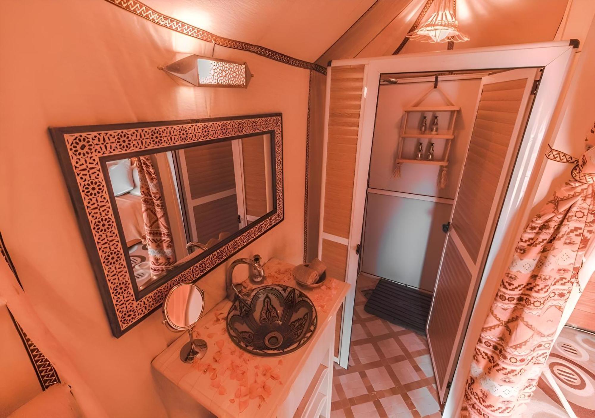 Merzouga Luxurious Tented Luaran gambar